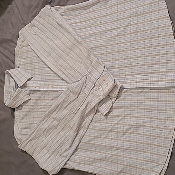 (Lot of 8) Men's Button Down Shirts - Picture 7 of 16